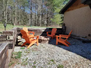 Hiker's Hideout: Blue Ridge Pkwy - Image 4