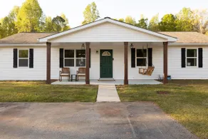 Refreshing Ranch Style Home - Image 2