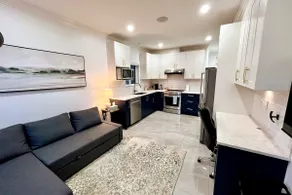 Cozy Guest Suite in New West – Quiet & Private - Image 2