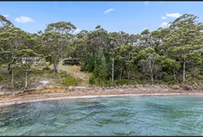 *SeaWhisper* waterfront, secluded beach, kayak - Image 5