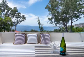 Maya Luxury Suite - Image 4