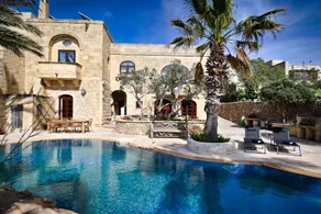 Outdoor & Heated Indoor Pool Paradise - Image 5