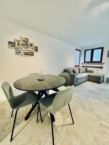 Rosanna Apartment 102 - Image 4