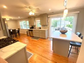 Urban Luxury in Central CT w/ free RV parking - Image 4