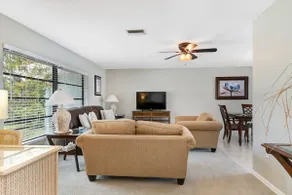 Waterfront Paradise! Heated Pool, Grill, Fishing - Image 3
