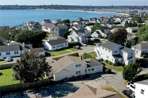 Between Beaches - Image 2