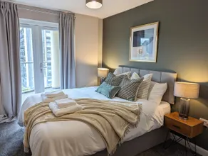40 Handley's Elite Apartment - Image 3