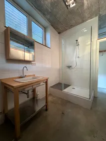 Spacious loft, private parking, courtyard and terrace - Image 3