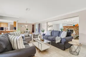 Gorgeous Beach Heated Pool Home - Image 2