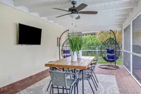 Gorgeous Beach Heated Pool Home - Image 3