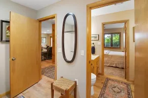 Riverview Basement Apartment - Image 4