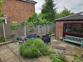 Redcot Gd Contractor/family home - Image 5