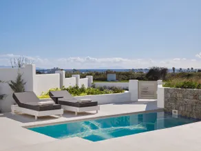 Maestro West Villa | 4 Bedroom Sea View Villa - Image 2