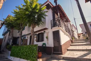 Cosy Seaside House - Image 3
