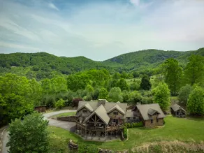Mtn Views, Sunsets, WiFi, Fireplace, River & More! - Image 4