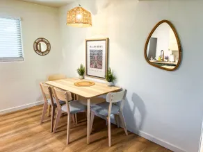 Boho Bungalow - 7min -> U of A - Image 3