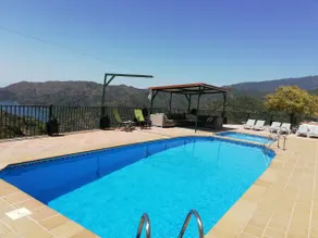 FANTASTISK VILLA MED privat pool och trädgård i Istan nära Marbella - Image 2
