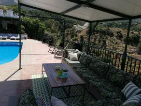 FANTASTISK VILLA MED privat pool och trädgård i Istan nära Marbella - Image 5