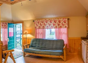 Cozy Cabin Stay_Pet Friendly_Cabin 3 - Image 3