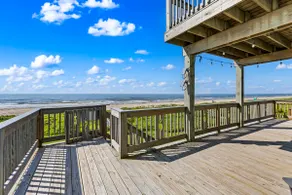 Pet Friendly Beachfront Surfside Retreat - Image 4
