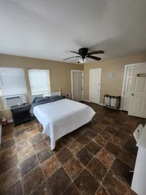Cottage By The Bay Tiny Home in Corpus Christi, TX - Image 2
