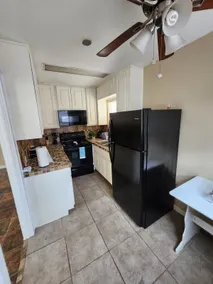 Cottage By The Bay Tiny Home in Corpus Christi, TX - Image 4