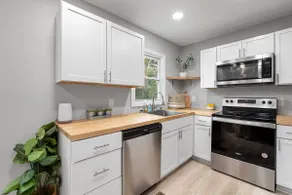 Charming Beaufort Cottage with Marsh Views and Hunting Island Beach pass - Image 5