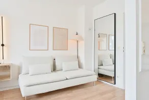 Beautiful 1-Bedroom with Kitchen near University - Image 4