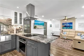 3 Bedrooms, 3 baths en suite+HotTub-mnts 2 beach - Image 5