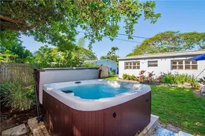 3 Bedrooms, 3 baths en suite+HotTub-mnts 2 beach - Image 2