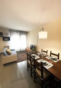 [Foundation House]: with free parking - Image 3