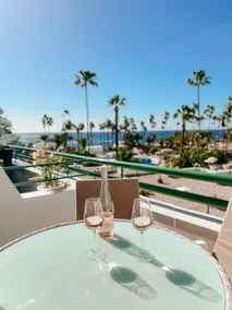 Altamira apartment with pool and on the beach - Image 2