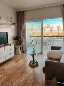 Altamira apartment with pool and on the beach - Image 3