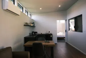 Queen Studio - Image 4