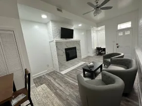 Entire 2 Bdrm House - NW DC - near Convention Cntr - Image 3