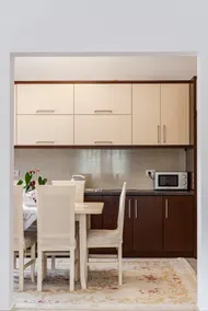 Hometown Apartment by PikHost - Image 3