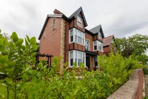 Grosmont House Flat 2 - Image 2