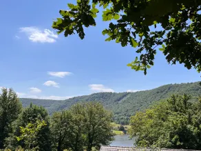 Cabane du Vichaux: ”The Green Peak” - Image 2