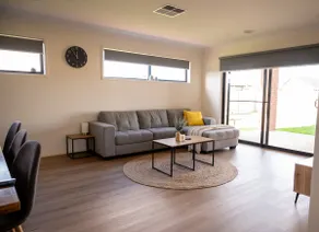 Grevillea House - Image 2