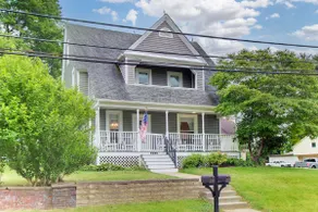 Elegant 4 BR w/Hot Tub & Game Room - Image 2