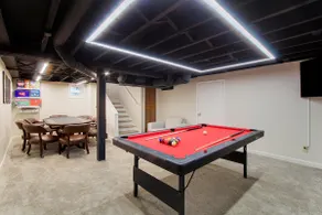Elegant 4 BR w/Hot Tub & Game Room - Image 3