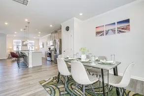 Beautiful Townhome in Raleigh, North Carolina, USA - Image 2