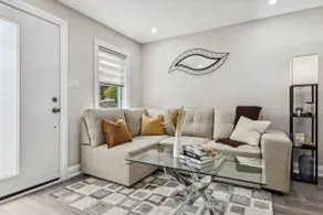 Urban Deluxe: Modern 6B/2B + Finished BSMT - Image 2