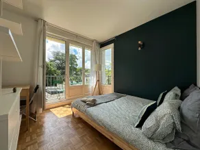 Bright 3 rooms – Tastefully decorated – 2 Balconies - Image 4