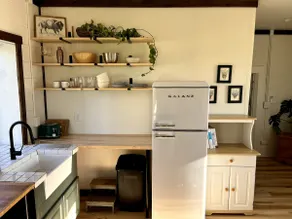 ”The Acorn” - Updated, Cozy 1800's Cabin - Image 5