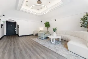 Two Connected Studios for 4: Spacious Stay - Image 4