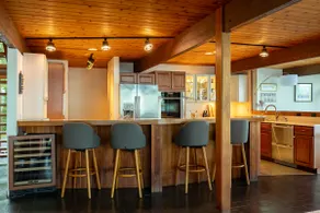 Hudson Waterfront Mid-Century Modern Home - Image 4