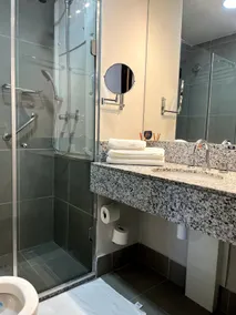 Première Balcony Suite - Image 4
