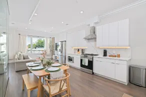 Luxury Home with NYC Views, Free Parking & Rooftop - Image 2