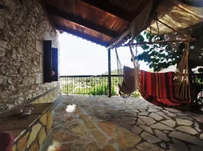 Stone mansion with excellent views - Image 5